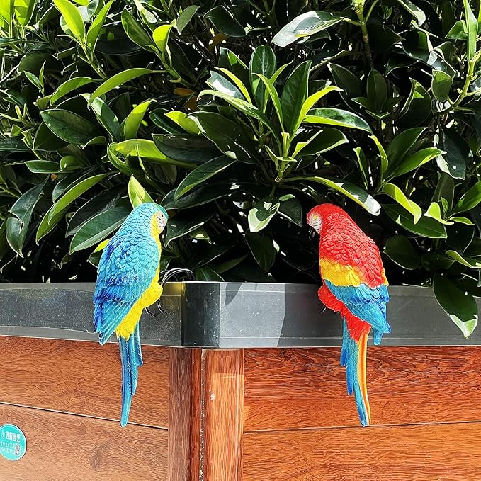 Realistic Parrot Sculpture Resin Hanging Parrots Garden Statues Lifelike Bird Figurines Landscape Ornament Patio Yard Lawn Figurine Tree Decor, Outdoor Garden Wall Statues (Blue)