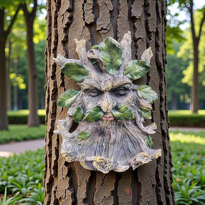 Whimsical Tree Face Garden Decoration ,Tree Faces Decor Outdoor Wallmounted Statue Art with Leaf Features, Outdoor Decor Garden Accessory (Home Decor)