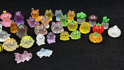 Geiomoo Mini Resin Set, Mixed Landscape Accessories, Miniature Fish Tank for DIY Home Garden Crafts Decors (40 Pcs)