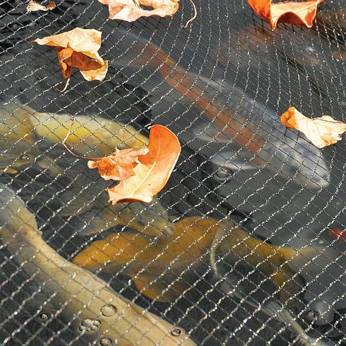 HOZELOCK - Pond Protection Net 6 x 10 m : Ideal for Protecting The Pond from Leaves, Large Debris and Predators, Supplied with 4 Stakes [1737 0000]