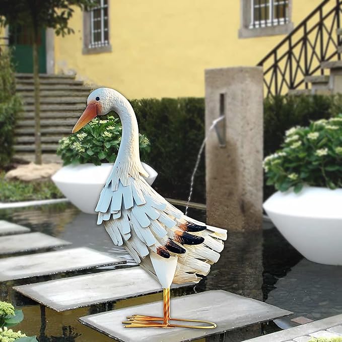 Metal Duck Garden Statue Outdoor Duck Decor Yard Art Sculpture for Home Lawn Backyard Porch Patio Decoration